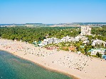 Szállodák Laguna és strand (Laguna strand bal oldalon)