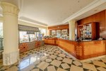 Lobby bár