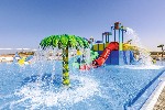 vízicsúszdák a szomszédos RIU Palace Santa Mariában