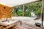 Hotel Lily Beach Resort & Spa at Huvahendhoo