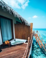 Presztízs vízparti villa