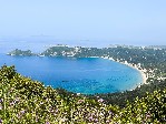 Kilátás az Agios Georgios öbölre