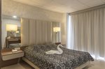 Hotel Royal Bay Suites