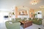 Előcsarnok recepcióval
