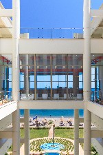 Átrium Crystal bár