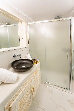 Junior lakosztály WC