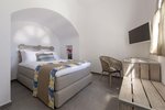 Hotel Caldera's Dolphin Suites