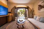 Villa terasszal és saját medencével