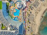 Légifelvételek sétánnyal és stranddal