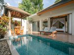 Villa saját medencével