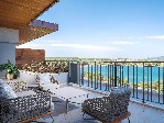 Penthouse tengerre néző és saját medencével - terasz