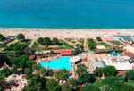 Medence és strand