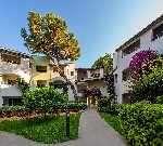 Kétágyas szobák kertre néző kilátással