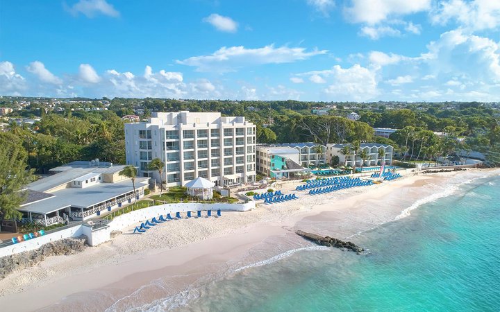 Szálloda közvetlenül a tengerparton