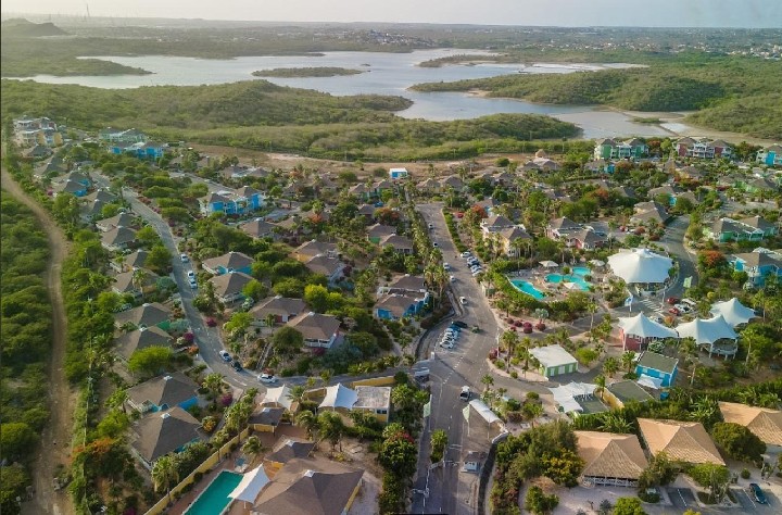 A szálloda üdülőhelyének légi felvétele