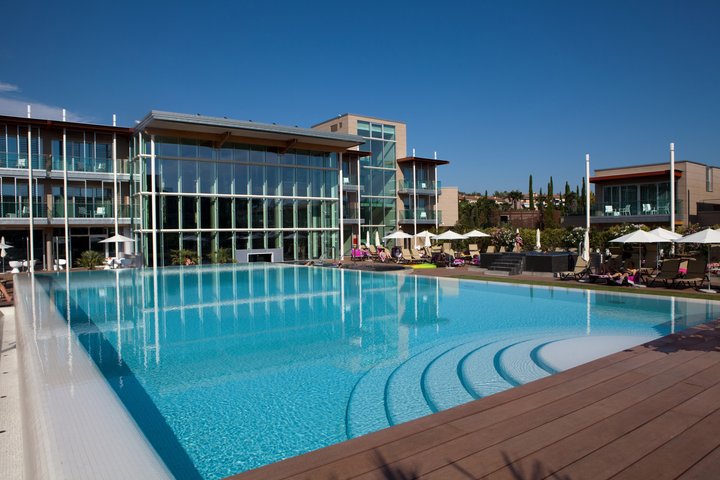 Hotel medencével