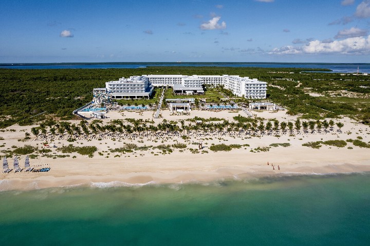 Hotel közvetlenül a tengerparton