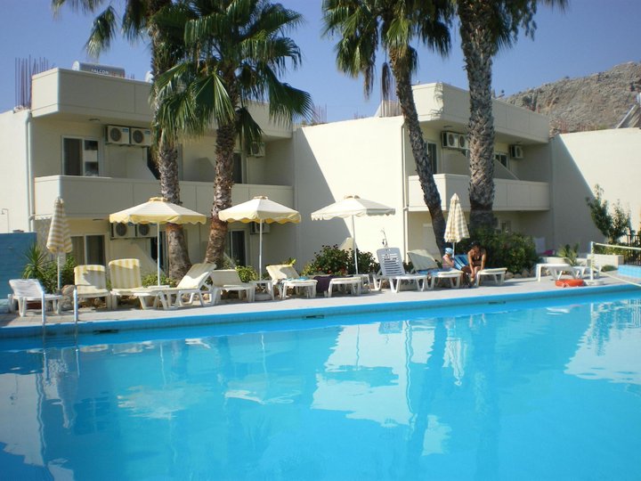 Hotel medencével