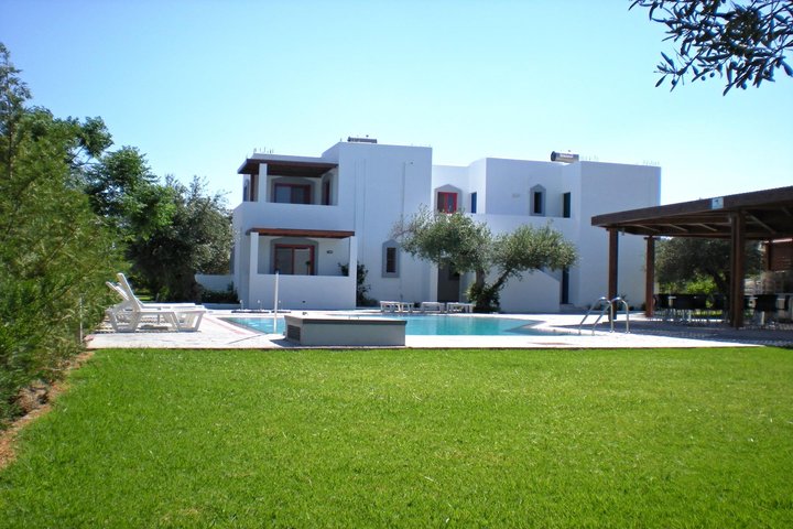 Medencés épület