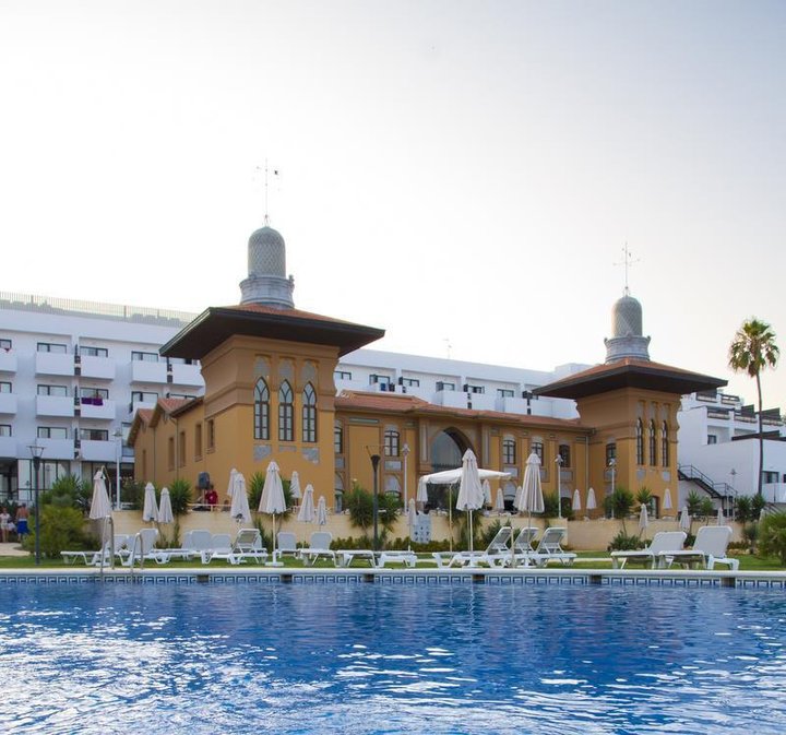 Hotel medencével