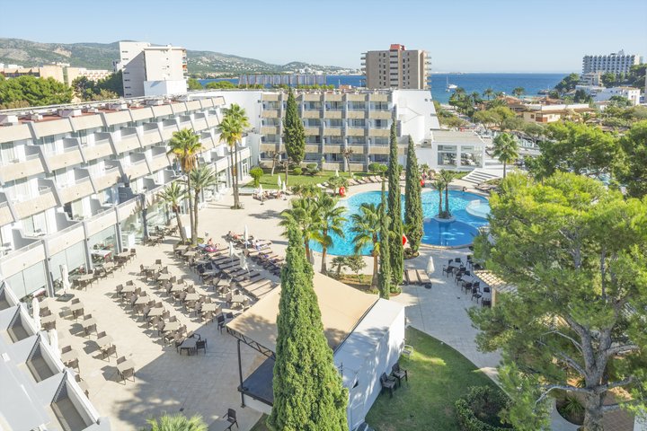 Hotel medencével