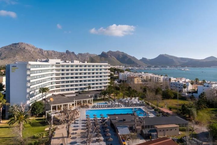 Hotel medencével