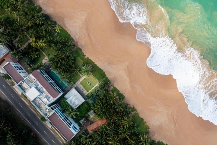 Szálloda - légi felvétel