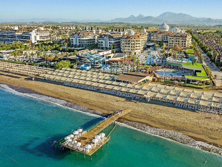 Strand és környéke