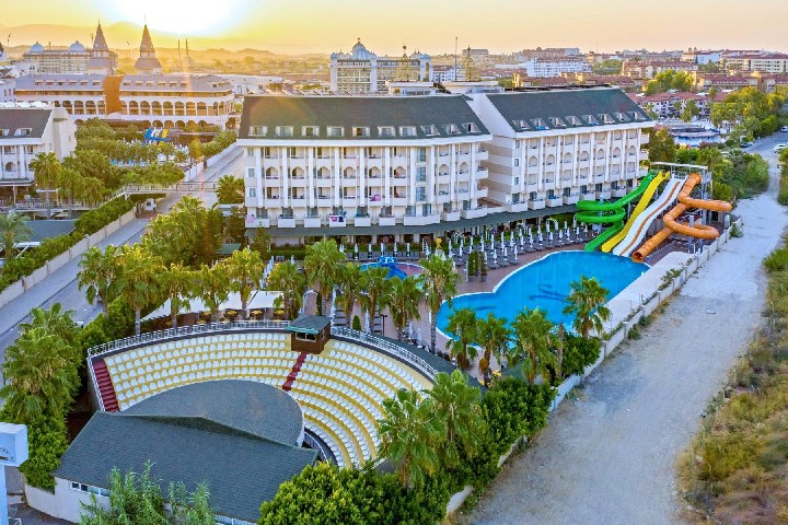 Hotel és környéke